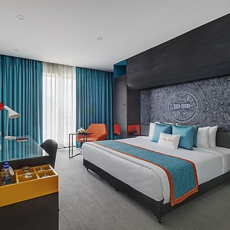 Zone By The Park Raipur Hotel Bagian luar foto